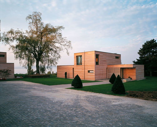 Zoom: Holzhaus in Bevaix